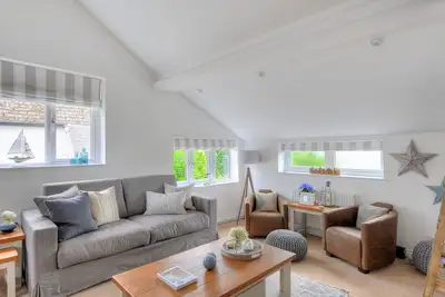 11 The Gables, romantic, country holiday cottage in Lyme Regis