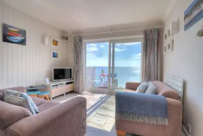 9 Bay View Court, family friendly in Lyme Regis