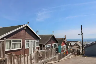 Granny'S Teeth, family friendly, with a garden in Lyme Regis