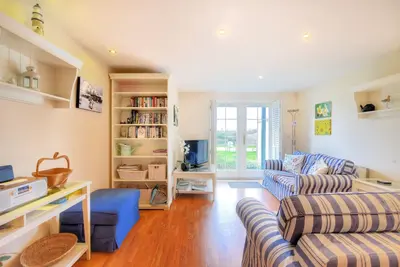 2 Buckfields, family friendly, country holiday cottage in Lyme Regis