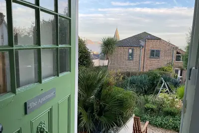 The Apartment At Queen Anne'S Lodge, pet friendly in Lyme Regis