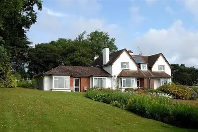 Image de West Ridge Bungalow, pet friendly, with a garden in Seaton, Devon