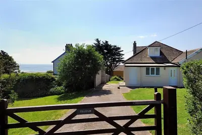 Image de Tillicum, family friendly, country holiday cottage in Charmouth