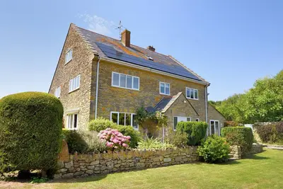 Image de Manor Lodge, family friendly, with open fire in Burton Bradstock