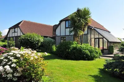 Image de High Cliff Orchard, family friendly, with a garden in Lyme Regis