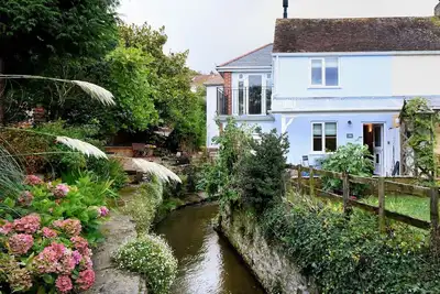 1 Lymbrook Cottages, family friendly, with open fire in Lyme Regis