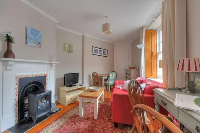 Driftwood, romantic, country holiday cottage in Lyme Regis