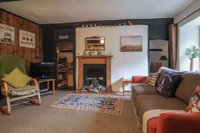 Church View, family friendly, country holiday cottage in Lyme Regis