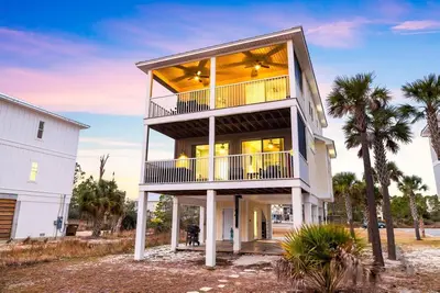 Image de Fall Availability! Gulf Views! Dog-Friendly! Screened-in Patio! Close to Boardwalk!