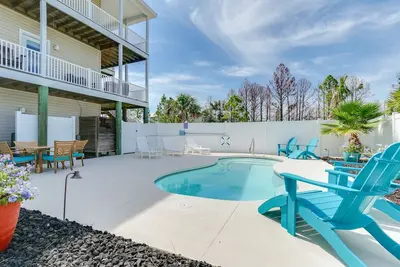 Image de Book Now for Fall! Dog-Friendly! Private Pool! Gulf Views! Short Walk to Beach!