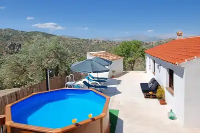 Image de Maison de campagne - piscine - animaux acceptés - nature - privé - Wifi - clima