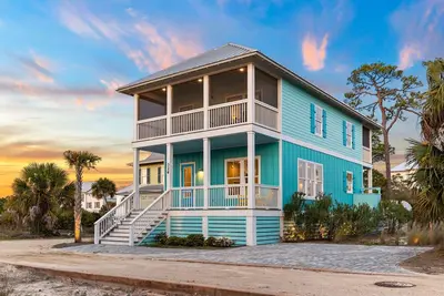 Image de Fall Dates Available! Dog-Friendly! Gulf Views! Community Pool! Short Walk to Beach!