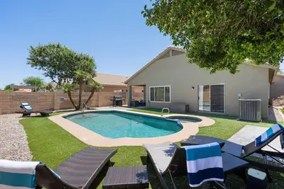 5br Family Friendly | Heated Pool + Game Room