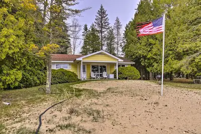 Image de Cozy Baileys Harbor Cottage on Lake Michigan!