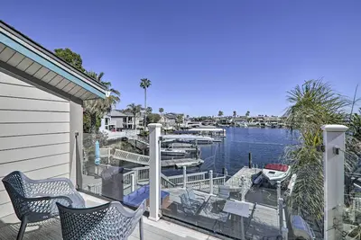 Image de Discovery Bay Retreat w\/ Balcony & Boat Dock!