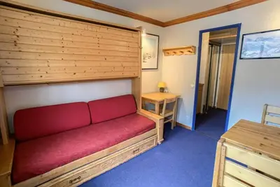 Image de 100m du centre station, 1er étage, balcon, télévision, casier à ski, 15m², Tignes