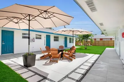 Image de LoKal Rental 2ab - Tropical Villa near Downtown