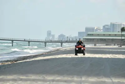 Image de Oceanfront Beach Condo 2/2