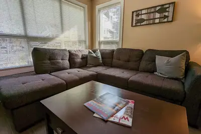 Image de Cozy 1br Walk to Gondola, Sleep 4, Free Parking