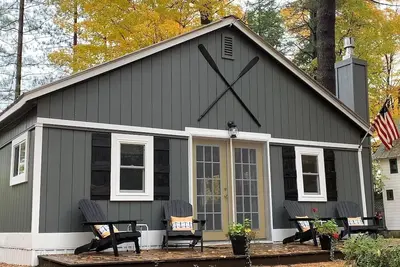 Image de Happiness is checking into a Vrbo like this!