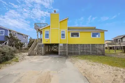 Image de Updated semi-oceanfront home in quiet South Nags Head!