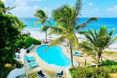 Great View, Oceanside Condo By Beach, Snorkeling And Restaurants
