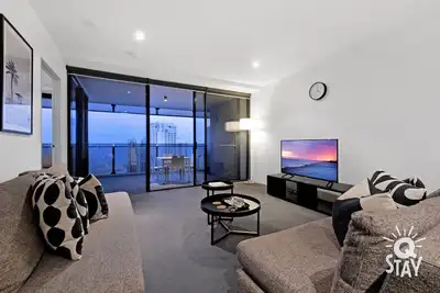 Image de Circle on Cavill - 1 Bedroom + Study Ocean Airbnb