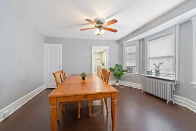 Image de Unwind at Ventnor Beach: Spacious Summer Retreat with Private Parking, Sleeps 9!
