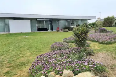 Image de Villa avec jardin à 370m de la plage de Landrellec à Pleumeur-Bodou