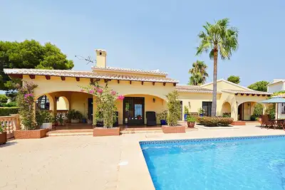 Image de Late Deal Luxury 4 Bed Villa in Javea - Last Week August
