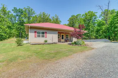 Image de Peaceful Home w\/ Patio Near Greers Ferry Lake