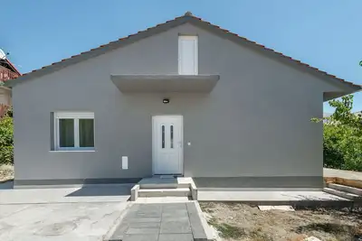 Image de Maison Marin (87661-K1) - Kastel Stafilic