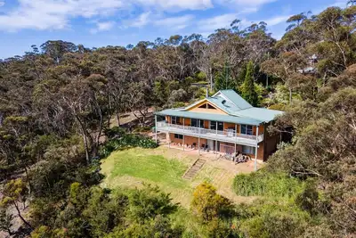 Image de Narrow Neck Lodge - 5 Bedroom Lodge with Outdoor Jacuzzi, Breathtaking Views and everything you need for a Blue Mountains getaway