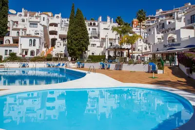 Image de Appartement Relaxed Premium Suite avec vue sur la mer, piscine & Wi-Fi