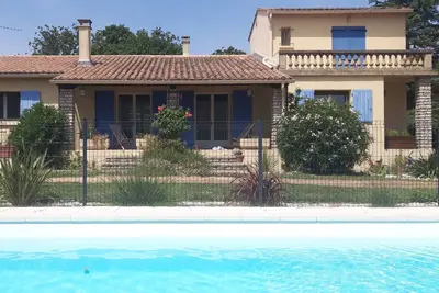 Image de Villa provençale et appartement indépendant, clim jardin & piscine.