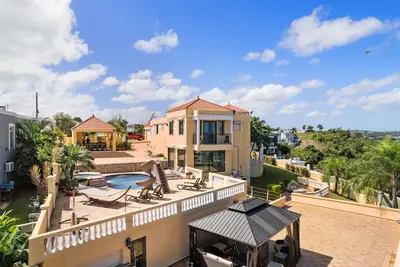 Image de 15% weekly discounts. 180° Ocean View hacienda - ideal for families & kids.