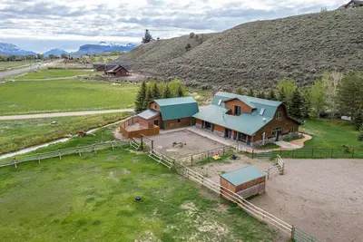 Image de Ptarmigan Ranch North Fork Views 4 Bedrooms!