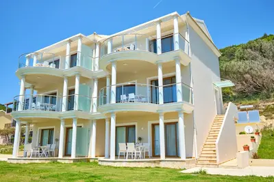 Image de Armikes Beachfront Suite 3 Afionas Corfu