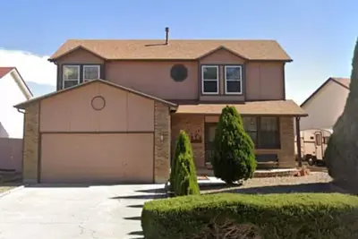Image de Spacious 3 Bdr 2. 5 Ba House with Hot tub, Bbq, Fire Pit, Night View, Playground