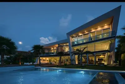 Image de Luxurious beachfront House in Cancun