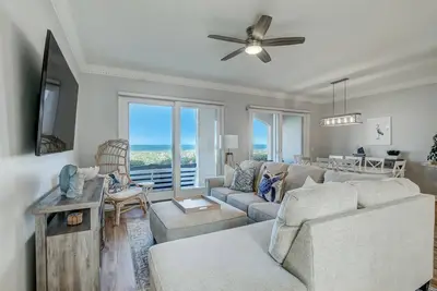 Image de Oceanfront Outrigger Townhome | Two Primary Suites with Balconies | Stunning Updates