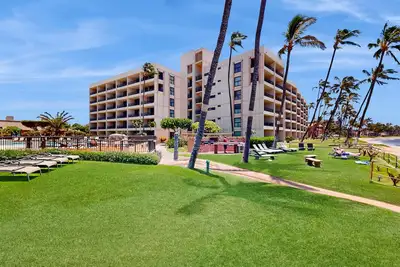 Image de Sugar Beach Resort Corner Unit | Ocean-View Lanai & Ac | Heated Pool, Hot Tub