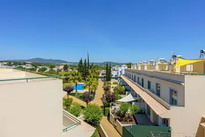Image de Maison de vacances avec Wifi, climatisation, piscine, Tv, terrasse, animaux admis, parking