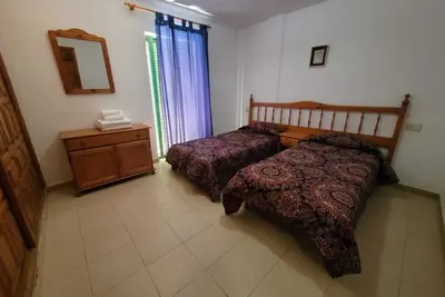 Image de 1 Bed Apartment - Sleeps 2 - Pool - Parking
