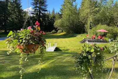 Image de Secluded and beautiful Mendenhall Valley retreat just 2. 8 miles from the glacier