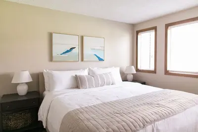 Image de Bikes and Kayaks in Downtown Sandpoint Waterfront condo