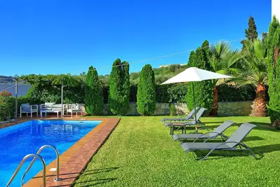 Image de Villa Politini – Villa de vacances avec piscine privée à Vrisses, Crète