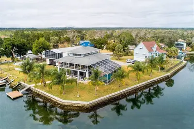 Image de Palm Creek Getaway spring meets gulf+pool & spa