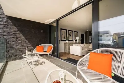 Image de 2 Bol-Y-Maer - a two bedroom apartment with use of communal swimming pool