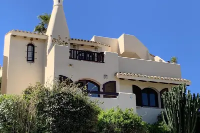 A stunning, newly renovated 3 bed villa with amazing views & central location